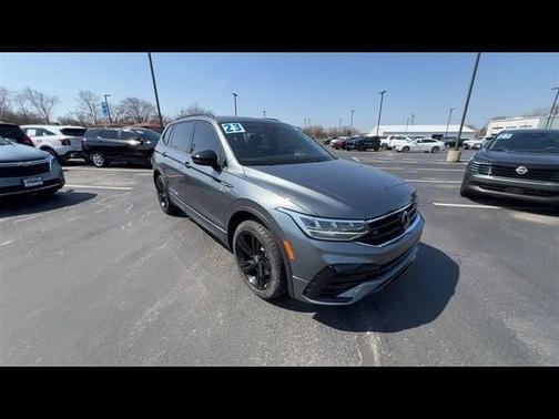 2023 Volkswagen Tiguan 2.0T SE R-Line Black