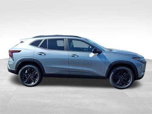 Sterling Gray Metallic 2026 Chevrolet Trax ACTIV