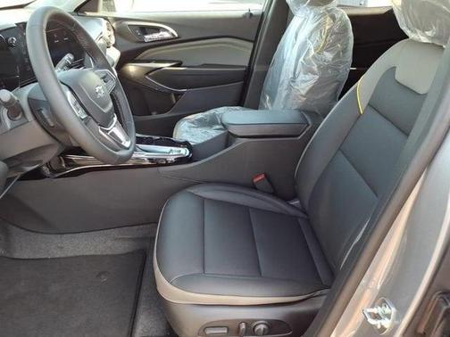 Sterling Gray Metallic 2026 Chevrolet Trax ACTIV