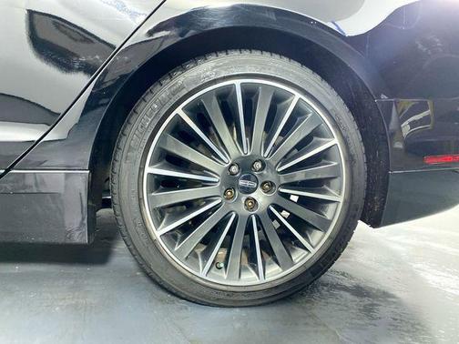 2016 Lincoln MKZ Hybrid Base