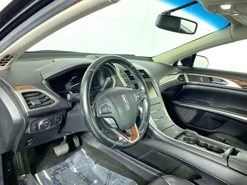 2016 Lincoln MKZ Hybrid Base