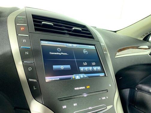 2016 Lincoln MKZ Hybrid Base