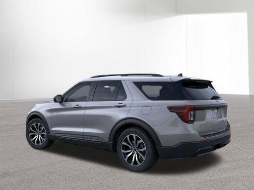 Gray Metallic 2026 Ford Explorer ST-Line