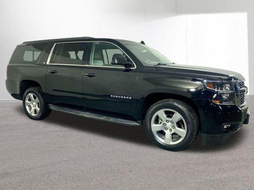 2017 Chevrolet Suburban LT