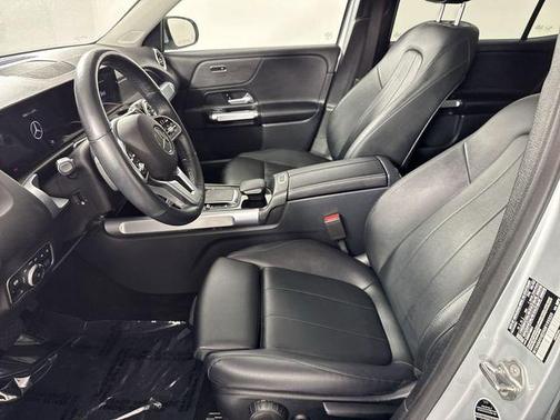 Silver 2022 Mercedes-Benz GLB 250 Base 4MATIC