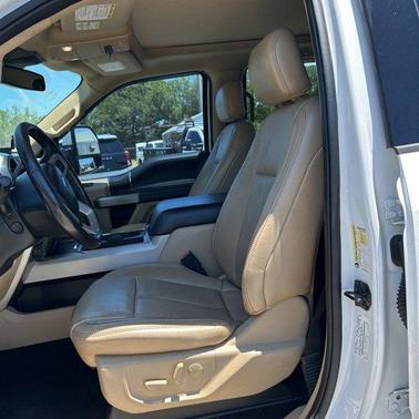White Metallic 2020 Ford F-350 Lariat Super Duty