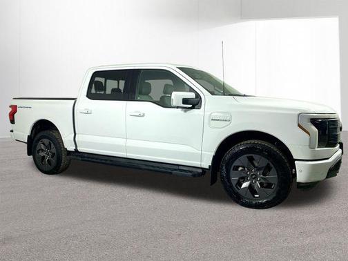 2022 Ford F-150 Lightning LARIAT