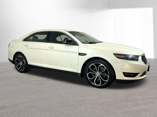 2018 Ford Taurus SHO