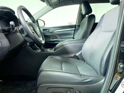 2018 Toyota Highlander LE