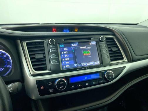 2018 Toyota Highlander LE