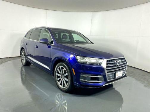 2019 Audi Q7 55 Premium Plus