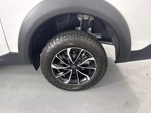 Oxford White 2024 Ford Maverick XL