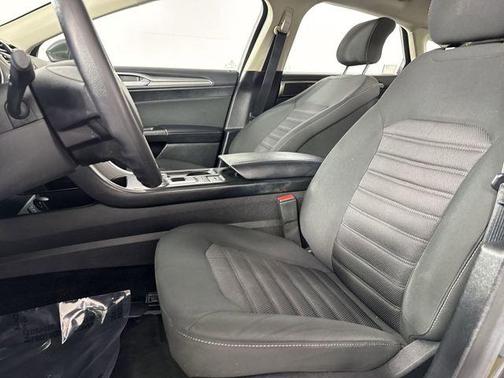 2017 Ford Fusion Hybrid SE