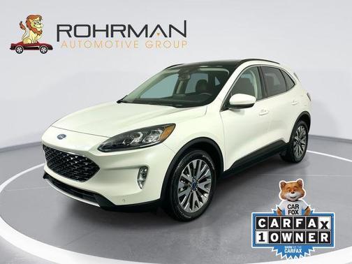 2022 Ford Escape Titanium Hybrid