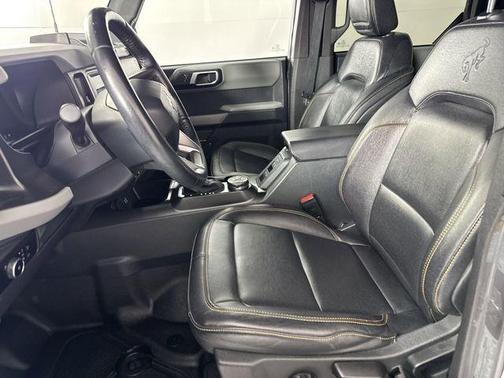Carbonized Gray Metallic 2023 Ford Bronco Badlands