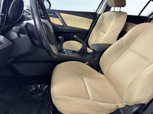 Crystal White Pearl Mica 2012 Mazda Mazda3 i Touring