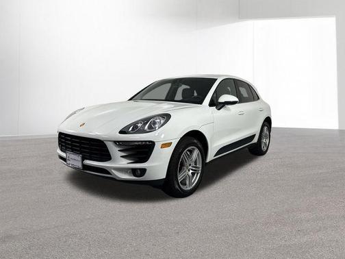 White 2017 Porsche Macan S
