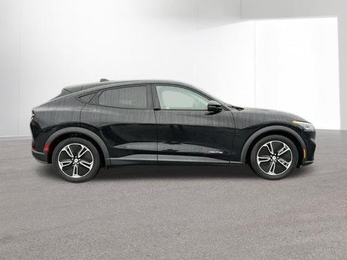 2022 Ford Mustang Mach-E Select