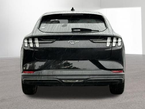 2022 Ford Mustang Mach-E Select