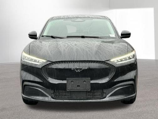 2022 Ford Mustang Mach-E Select