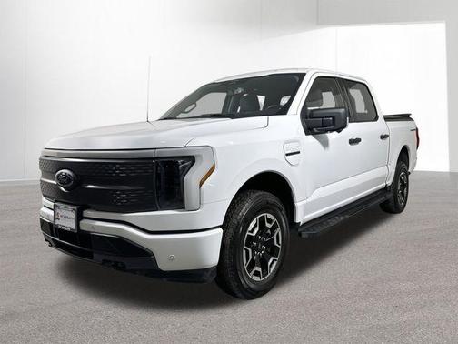 2022 Ford F-150 Lightning XLT