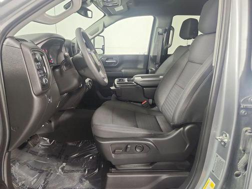 Sterling Gray Metallic 2025 Chevrolet Silverado 2500 Custom