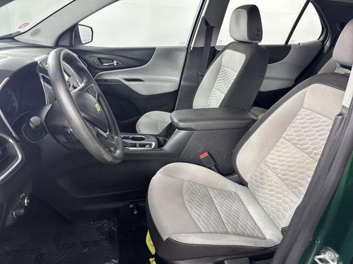 Ivy Metallic 2018 Chevrolet Equinox LS