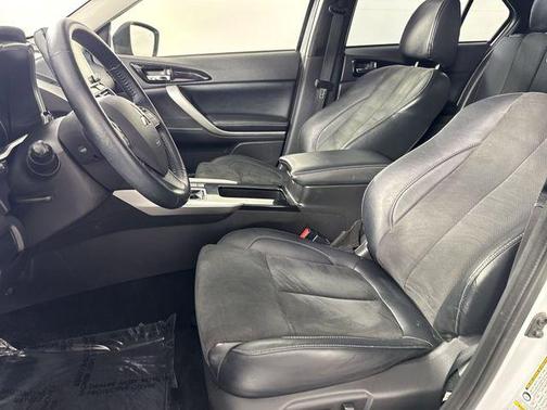 White 2022 Mitsubishi Eclipse Cross SE