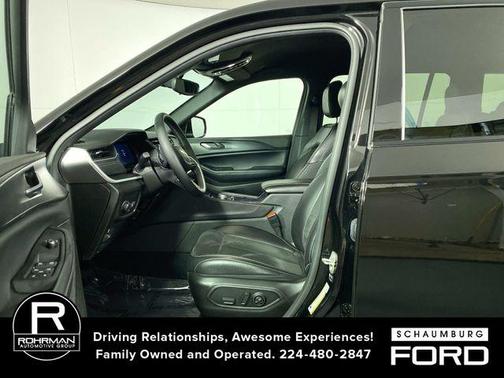 2024 Jeep Grand Cherokee L Laredo