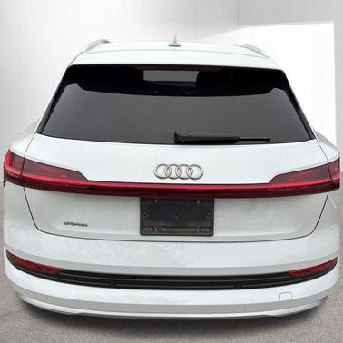 2019 Audi e-tron Prestige