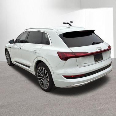 2019 Audi e-tron Prestige