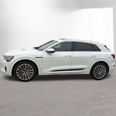 2019 Audi e-tron Prestige