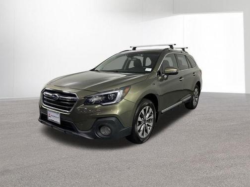 Wilderness Green Metallic 2018 Subaru Outback 3.6R Touring