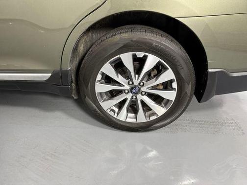 Wilderness Green Metallic 2018 Subaru Outback 3.6R Touring