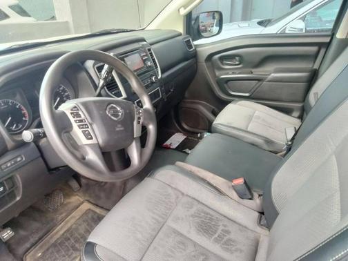 2017 Nissan Titan S