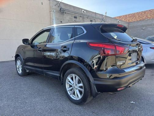 2018 Nissan Rogue Sport S
