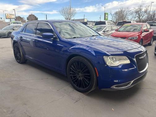 2019 Chrysler 300 Touring