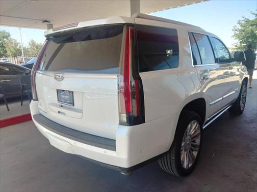 2017 Cadillac Escalade Platinum