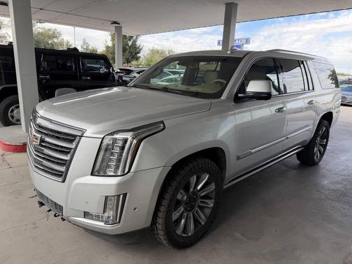 Radiant Silver Metallic 2018 Cadillac Escalade ESV Platinum