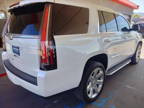 2016 Cadillac Escalade Luxury