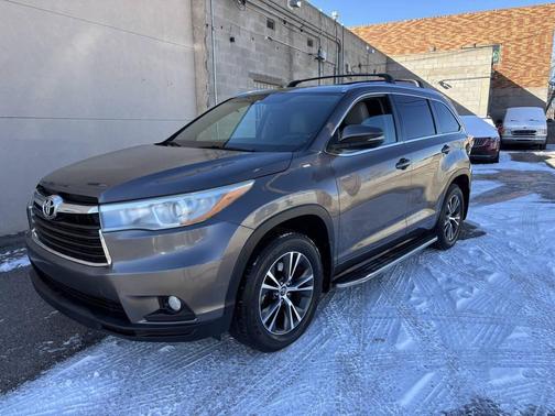 2016 Toyota Highlander XLE