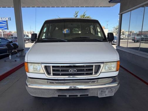 Oxford White Clearcoat 2007 Ford E350 Super Duty XL Wagon