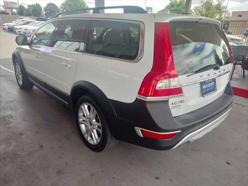2016 Volvo XC70 T5 Drive-E Premier