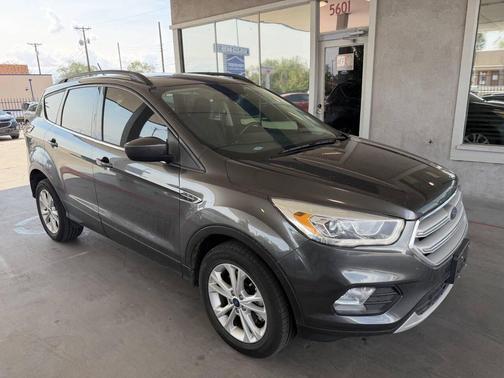 Magnetic 2018 Ford Escape SEL