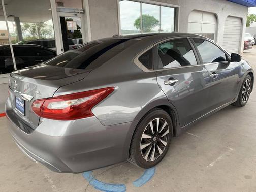 Gun Metallic 2018 Nissan Altima 2.5 SL