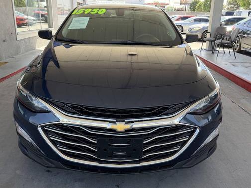Northsky Blue Metallic 2022 Chevrolet Malibu FWD LT