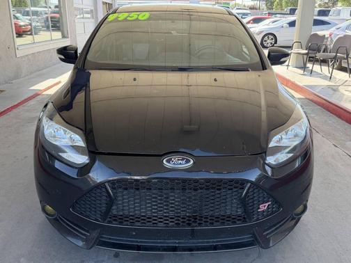 Tuxedo Black Metallic 2013 Ford Focus ST
