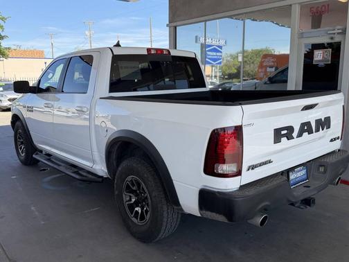 Bright White Clearcoat 2016 RAM 1500 Rebel