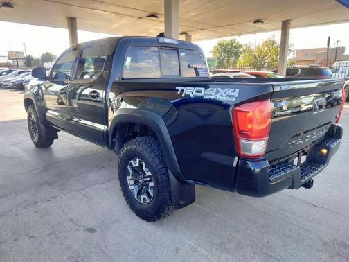 2016 Toyota Tacoma SR