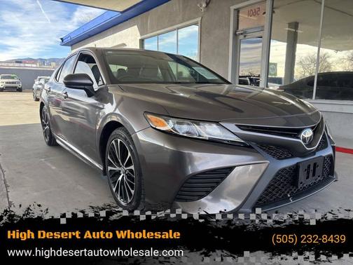 2020 Toyota Camry SE